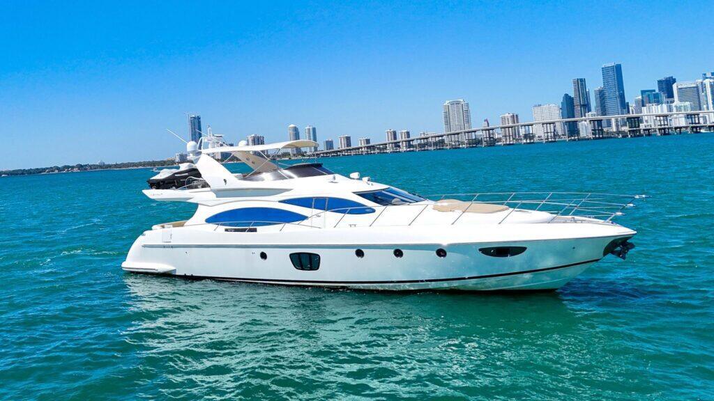 Container, a 72 ft Azimut 72 Flybridge on the water in Miami