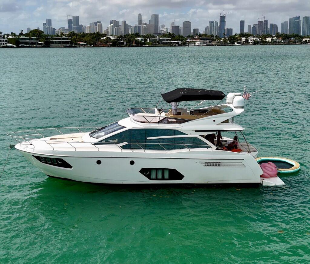 Disco, a 60 ft Absolute 60 Flybridge on the water in Miami