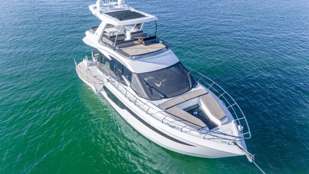 Galeon 53 Fly, a 53 ft Galeón 53 Flybridge on the water in Miami