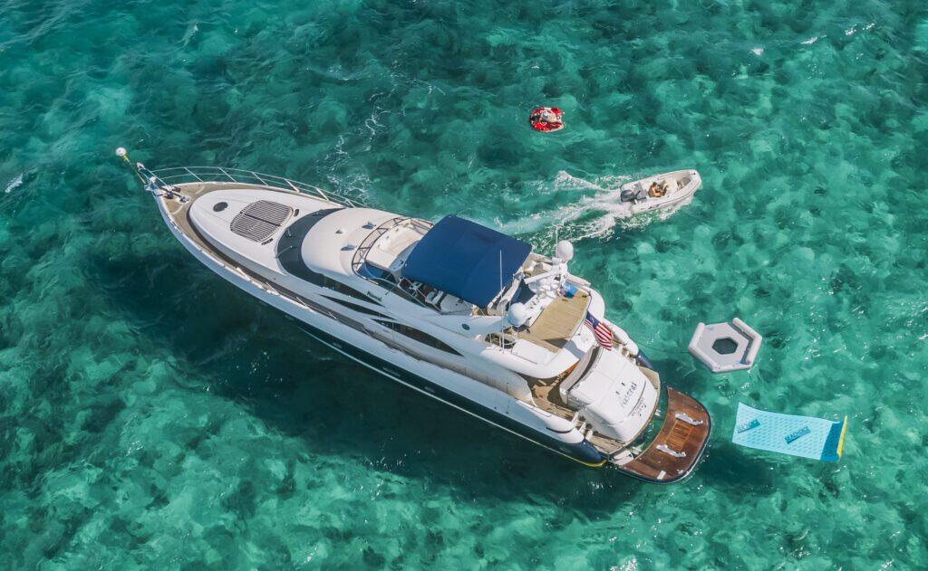 Mistral, a 90 ft Sunseeker 90 on the water in Miami