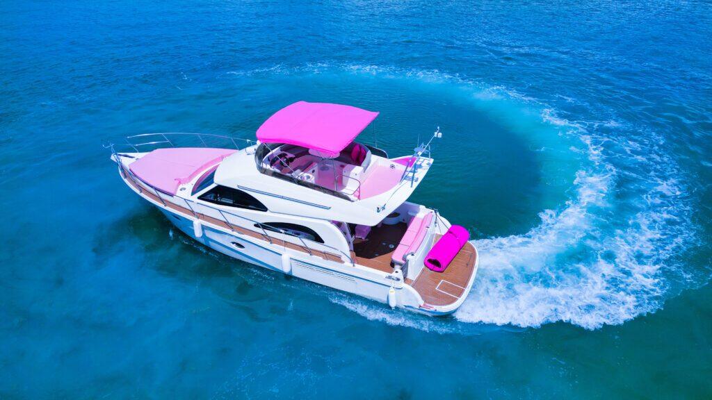 2 Pink, a 48 ft Rodman 48 Flybridge on the water in Miami