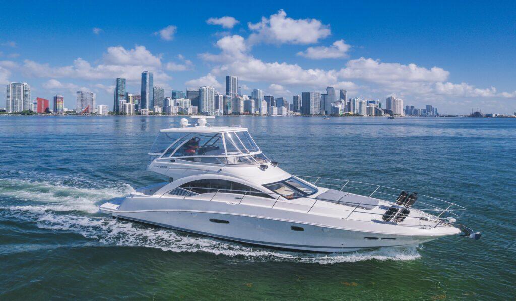 Sea Ray 52’, a 52 ft Sea Ray 52 Flybridge on the water in Miami