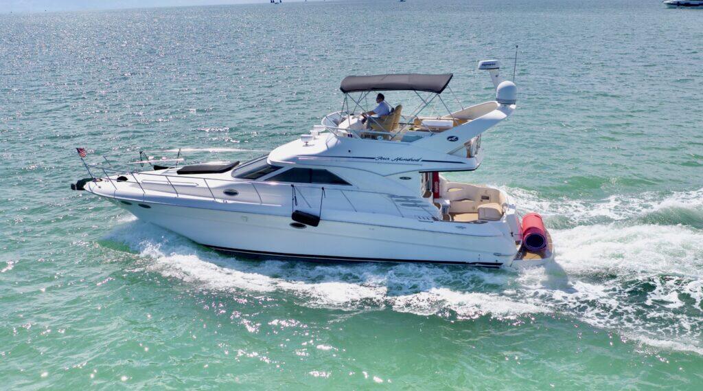 Sea Señora, a 45 ft Sea Ray 45 Flybridge on the water in Miami