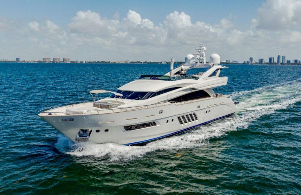 Senay, a 105 ft Dominator 105 on the water in Miami